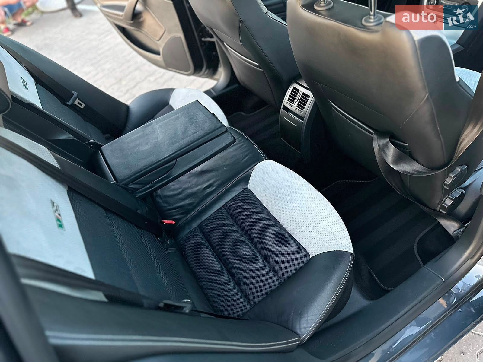 Skoda Octavia 2012 VIN TMBUH61Z5C2010946 фото оголошення 34 з 72