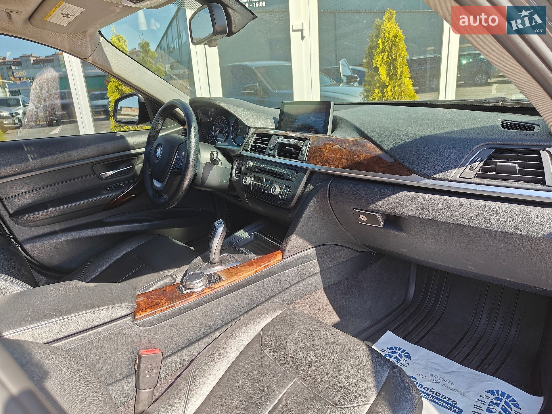 BMW 3 Series 2014 VIN WBA3D5C59EKX98982 фото оголошення 12 з 28