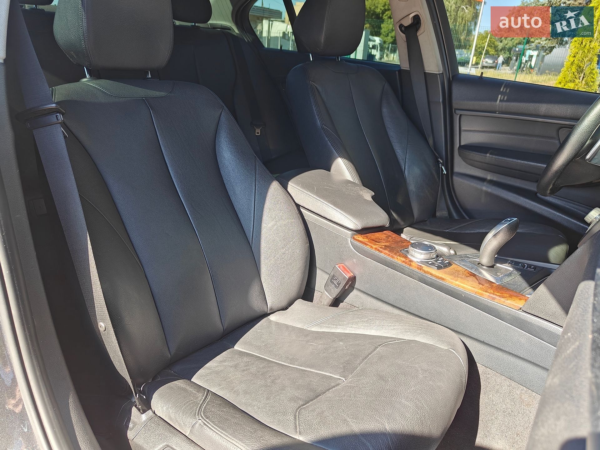 BMW 3 Series 2014 VIN WBA3D5C59EKX98982 фото оголошення 13 з 28