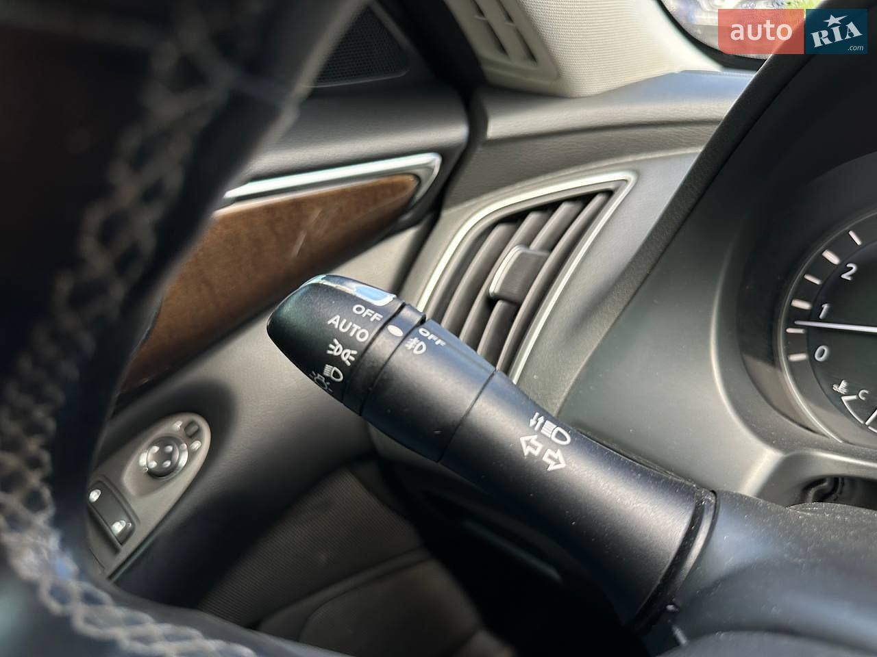 Infiniti Q50 2019 VIN JN1EV7AP5KM518941 фото оголошення 17 з 30