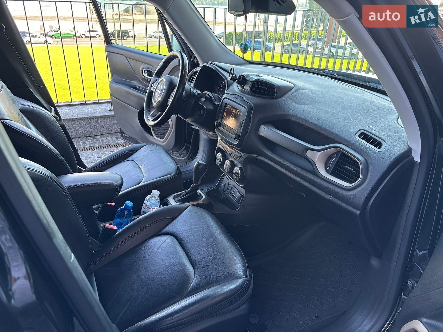 Jeep Renegade 2015 VIN ZACCJADT0FPC05955 фото оголошення 18 з 21