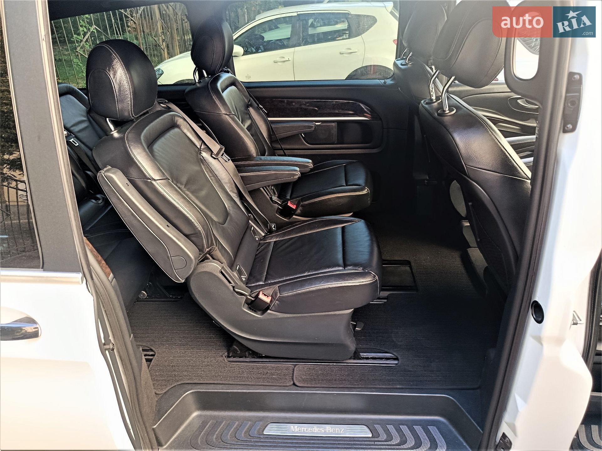 Mercedes-Benz V-Class 2015 VIN WDF44781313033493 фото оголошення 48 з 118