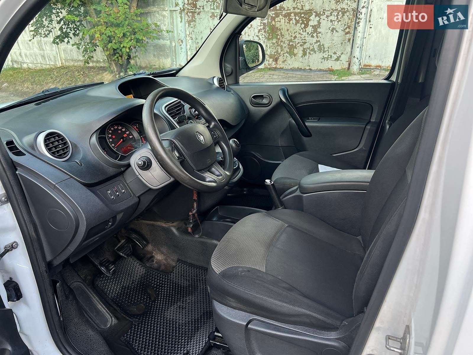 Renault Kangoo 2019 VIN VF1FW51J163015691 фото оголошення 21 з 42