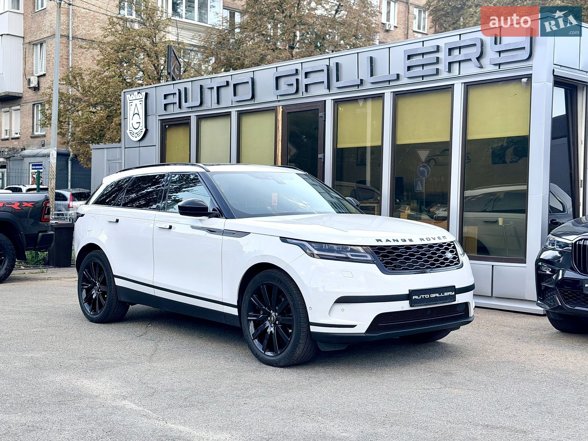 Land Rover Range Rover Velar 2017 VIN SALYA2BK1JA711012 фото оголошення 11 з 37