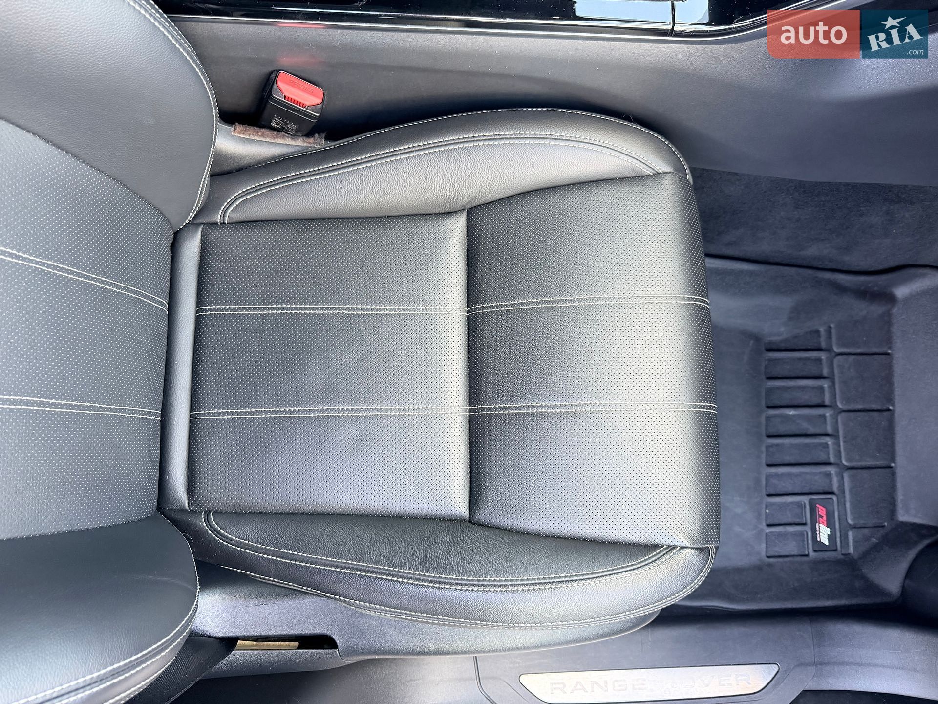 Land Rover Range Rover Velar 2017 VIN SALYA2BK1JA711012 фото оголошення 17 з 37