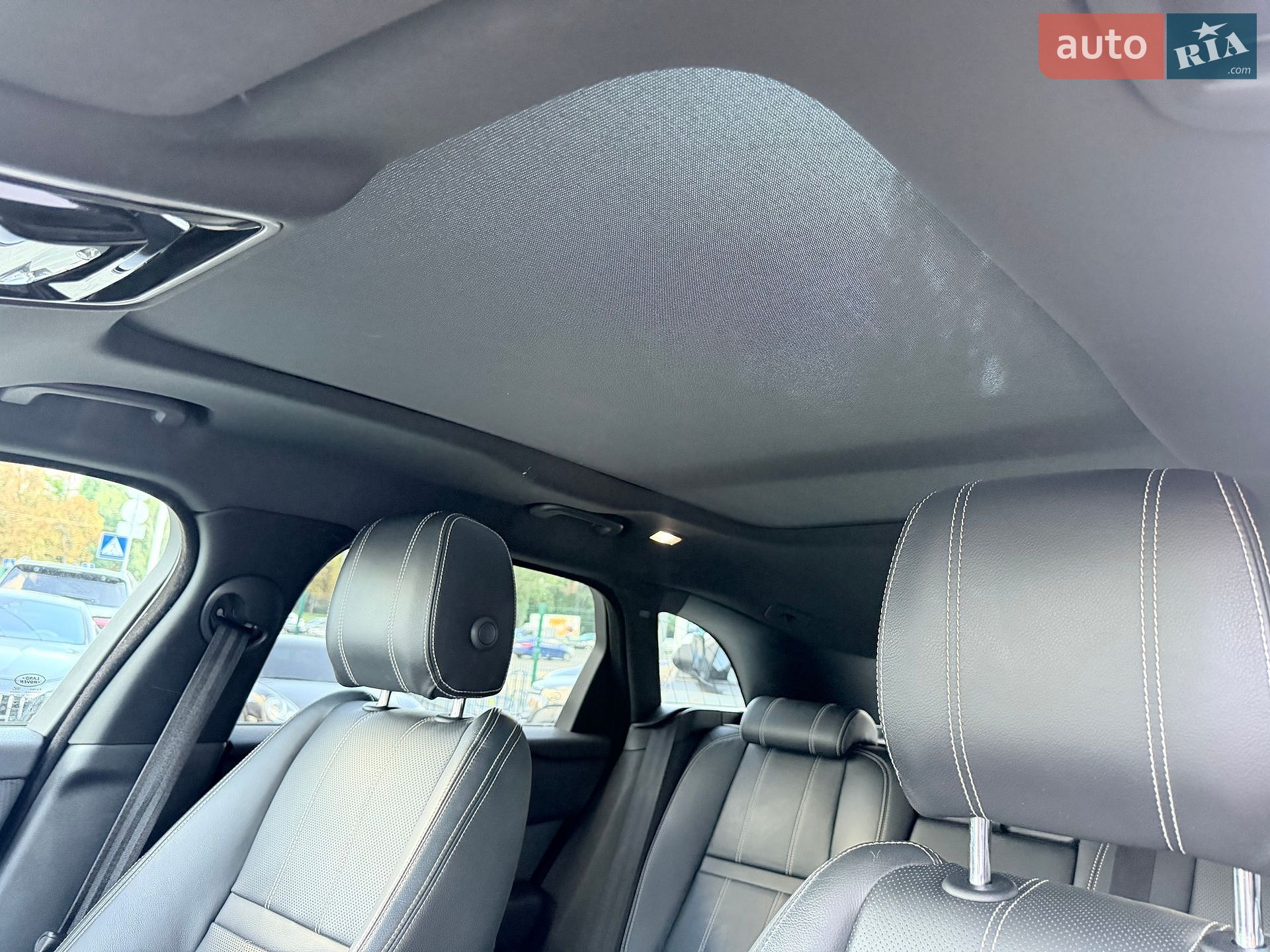 Land Rover Range Rover Velar 2017 VIN SALYA2BK1JA711012 фото оголошення 35 з 37
