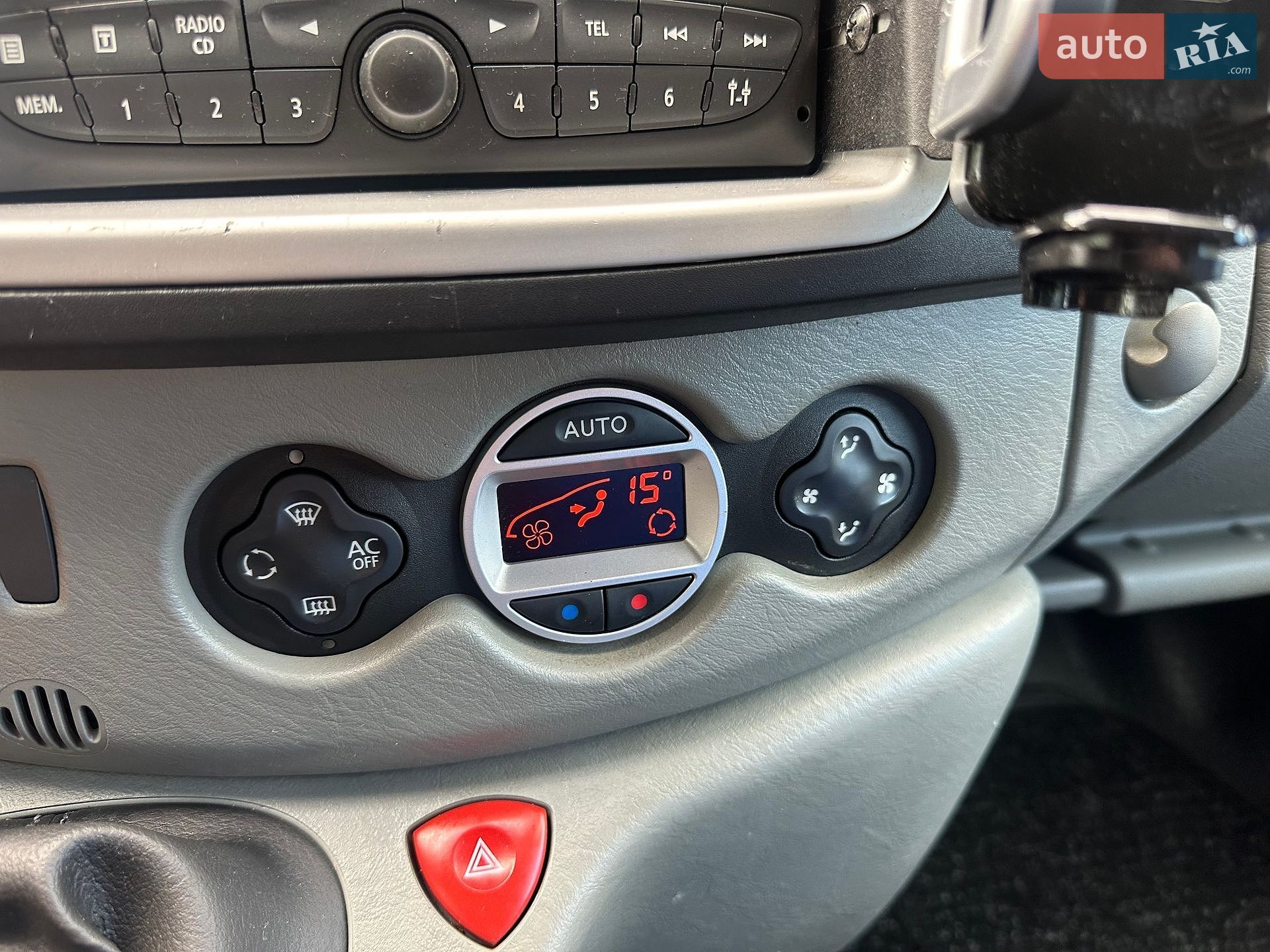Renault Trafic 2013 VIN VF1FLB1BECV424807 фото оголошення 4 з 64