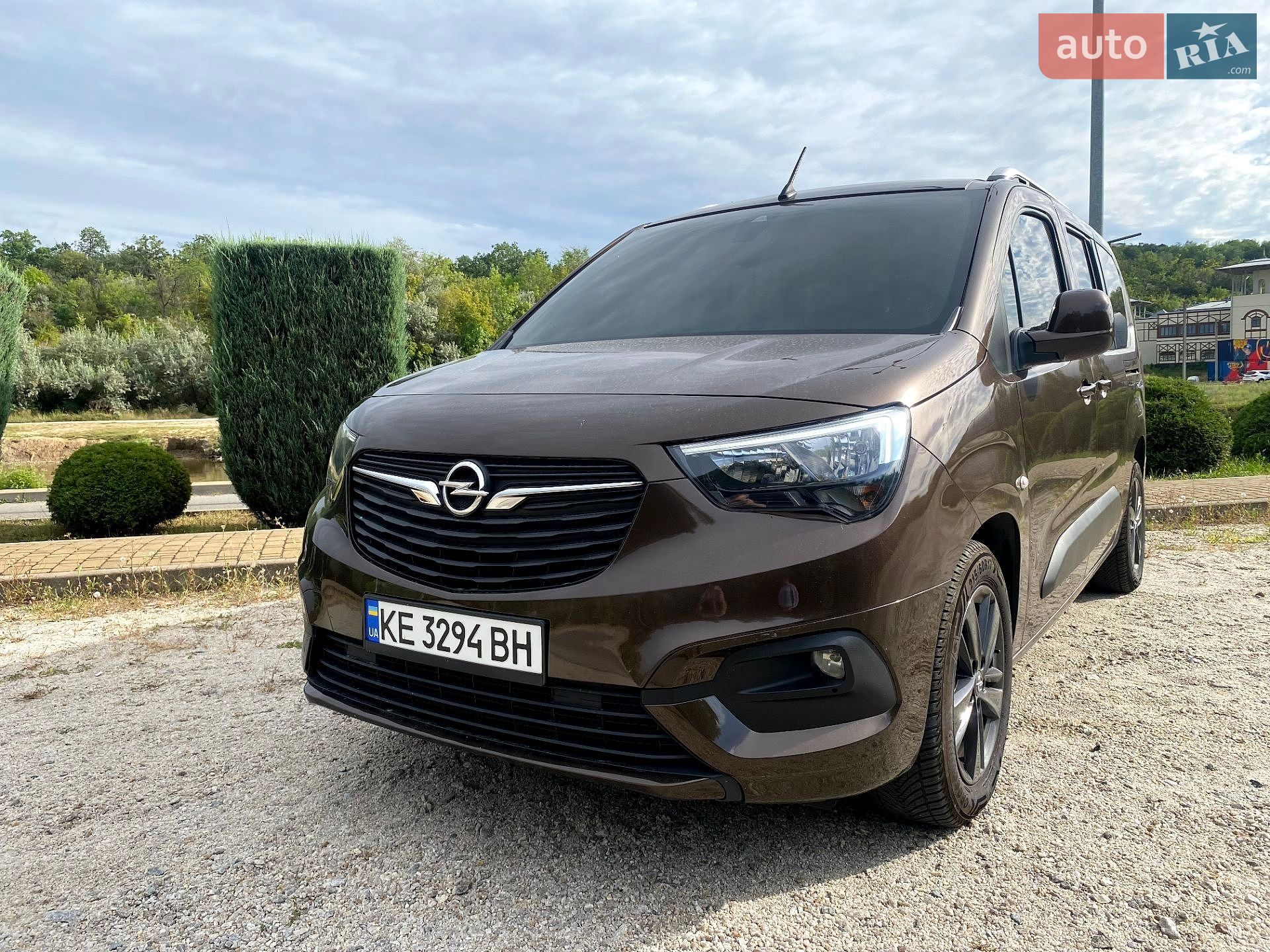 Opel Combo Life 2018 VIN W0VECYHZRKJ542406 фото оголошення 3 з 45