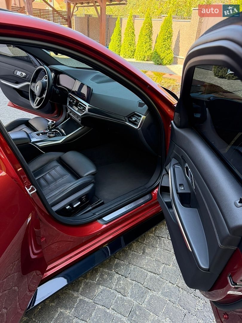 BMW 3 Series 2019 VIN WBA5R1C5XKAJ98606 фото оголошення 8 з 17