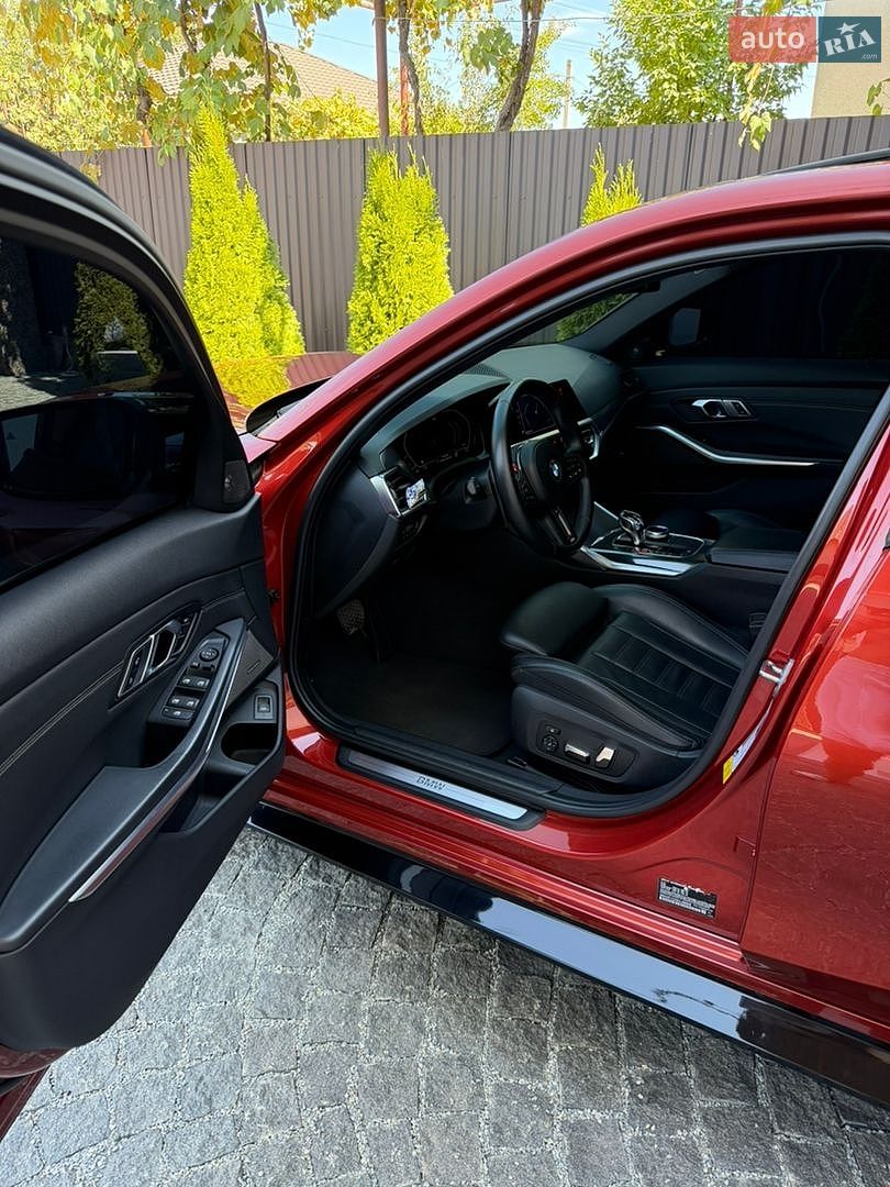 BMW 3 Series 2019 VIN WBA5R1C5XKAJ98606 фото оголошення 11 з 17