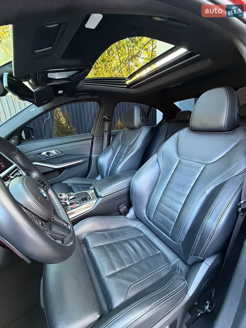 BMW 3 Series 2019 VIN WBA5R1C5XKAJ98606 фото оголошення 13 з 17