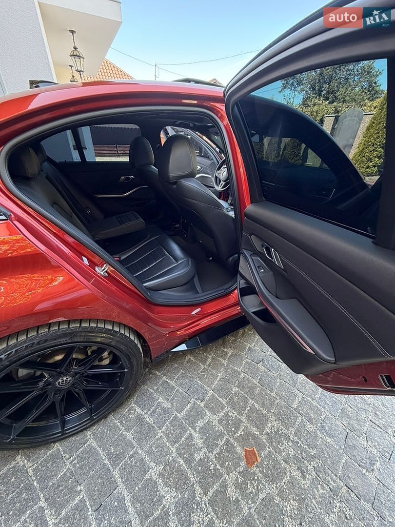 BMW 3 Series 2019 VIN WBA5R1C5XKAJ98606 фото оголошення 14 з 17