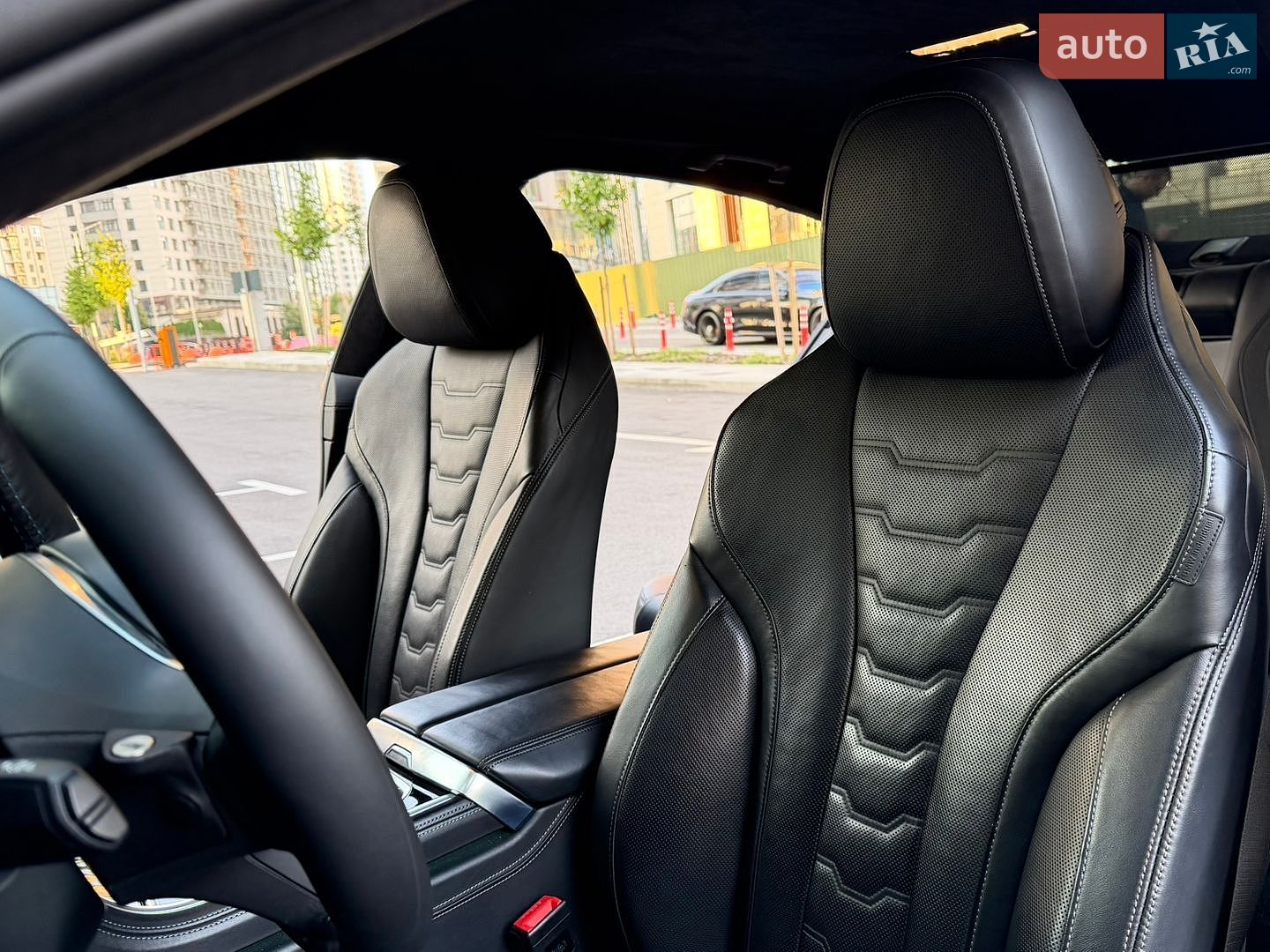 BMW-Alpina B8 Gran Coupe 2022 VIN WBAGX0C19PCL44480 фото оголошення 49 з 95