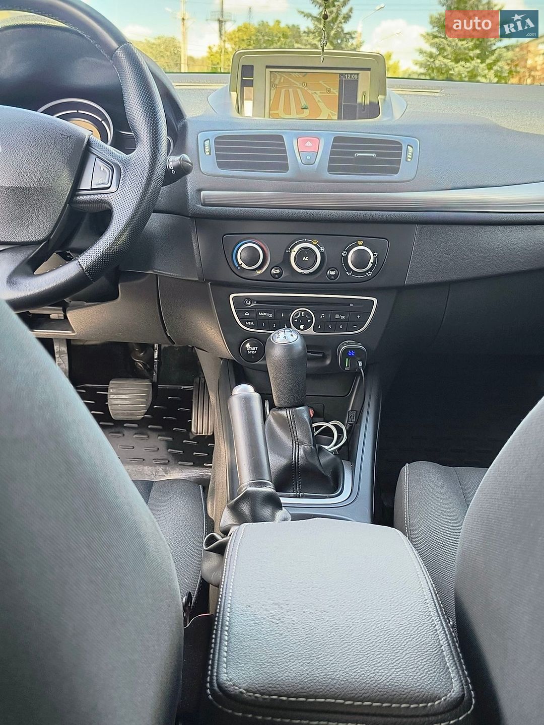 Renault Megane 2011 VIN VF1KZ1A0545335699 фото оголошення 29 з 32