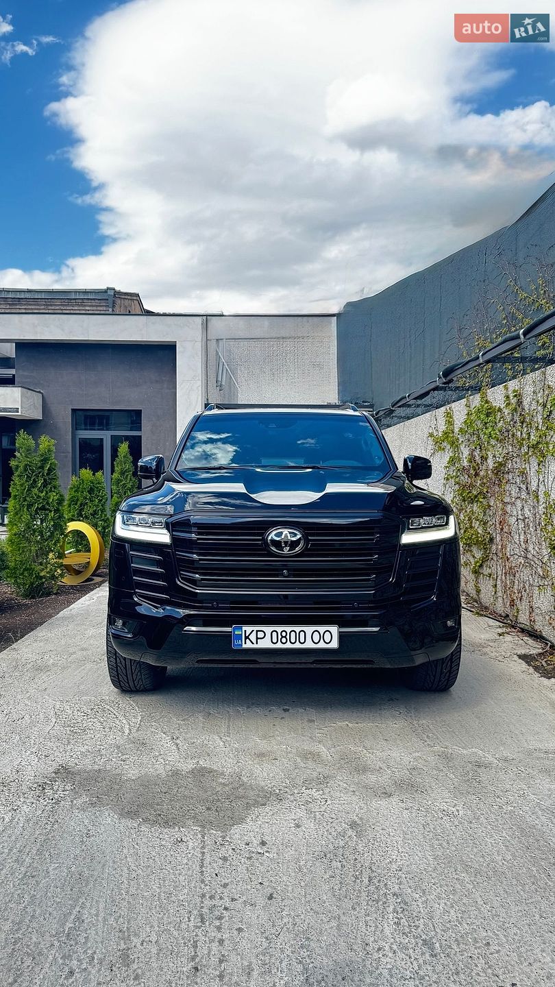 Toyota Land Cruiser 2023 VIN JTMAAABJ604041903 фото оголошення 2 з 9