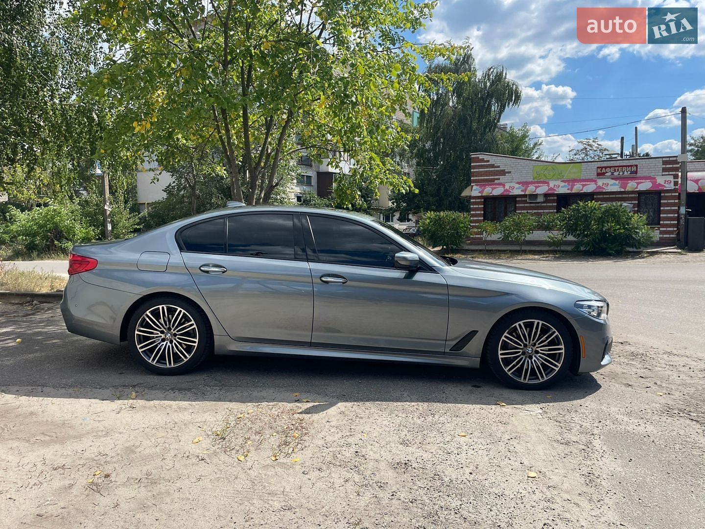 BMW 5 Series 2017 VIN WBAJA7C58JWA72967 фото оголошення 11 з 14