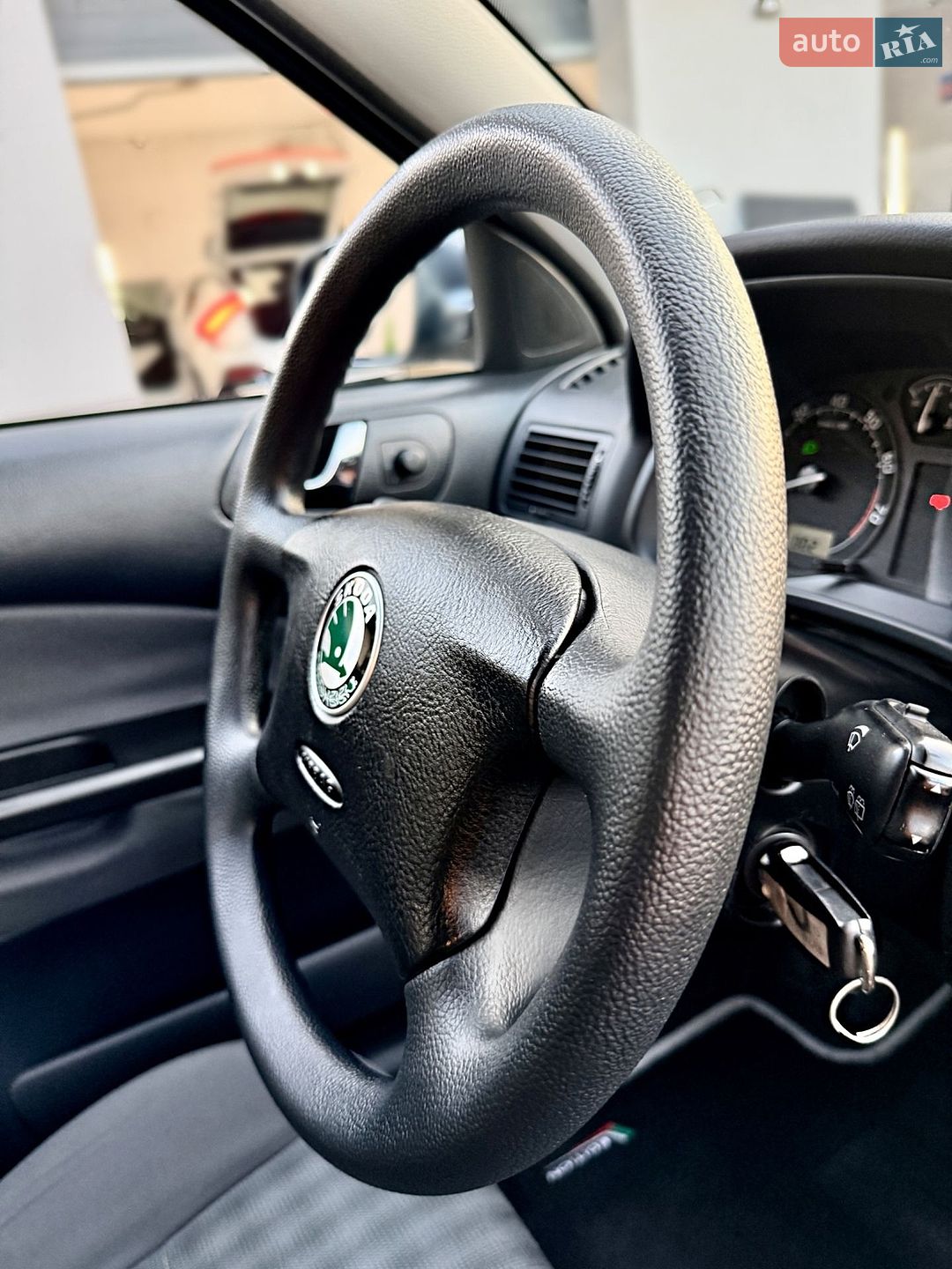 Skoda Octavia 2005 VIN TMBJX21U468832139 фото оголошення 38 з 50
