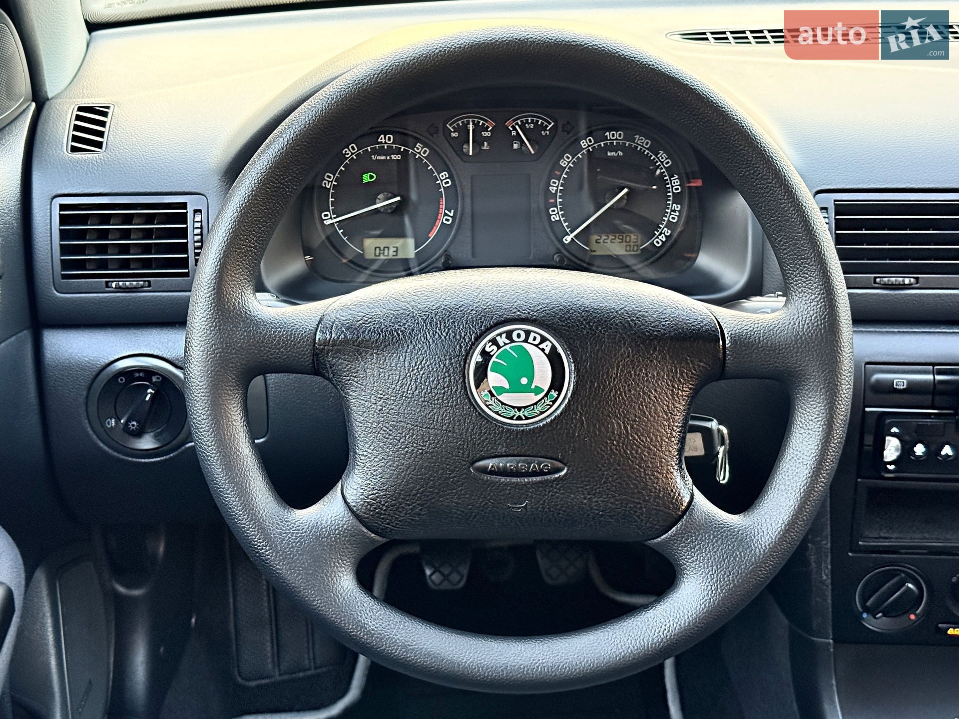 Skoda Octavia 2005 VIN TMBJX21U468832139 фото оголошення 49 з 50