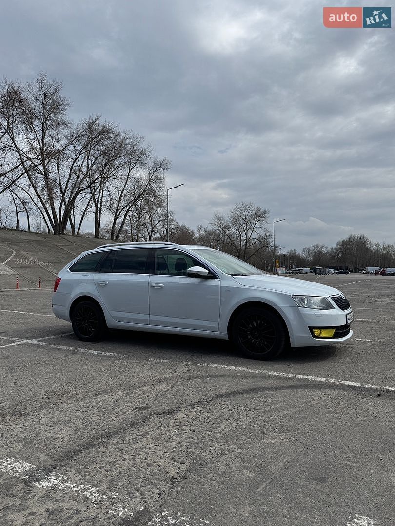 Skoda Octavia 2015 VIN TMBJJ7NE1G0150854 фото оголошення 10 з 155