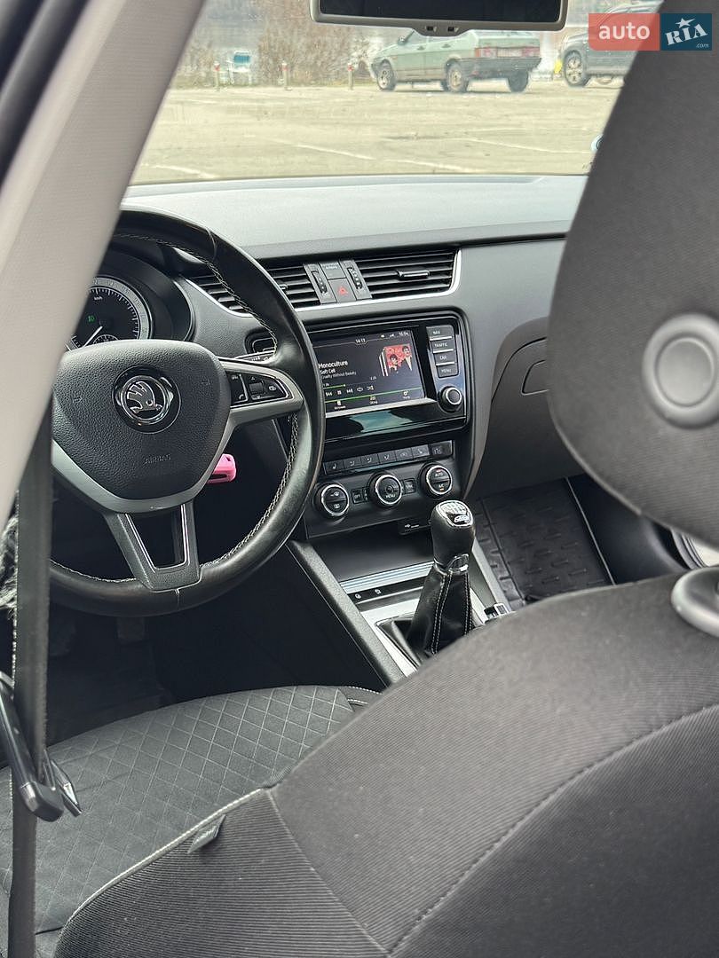 Skoda Octavia 2015 VIN TMBJJ7NE1G0150854 фото оголошення 79 з 155