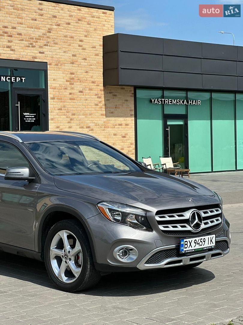 Mercedes-Benz GLA-Class 2018 VIN WDCTG4GB9KJ584669 фото оголошення 4 з 36