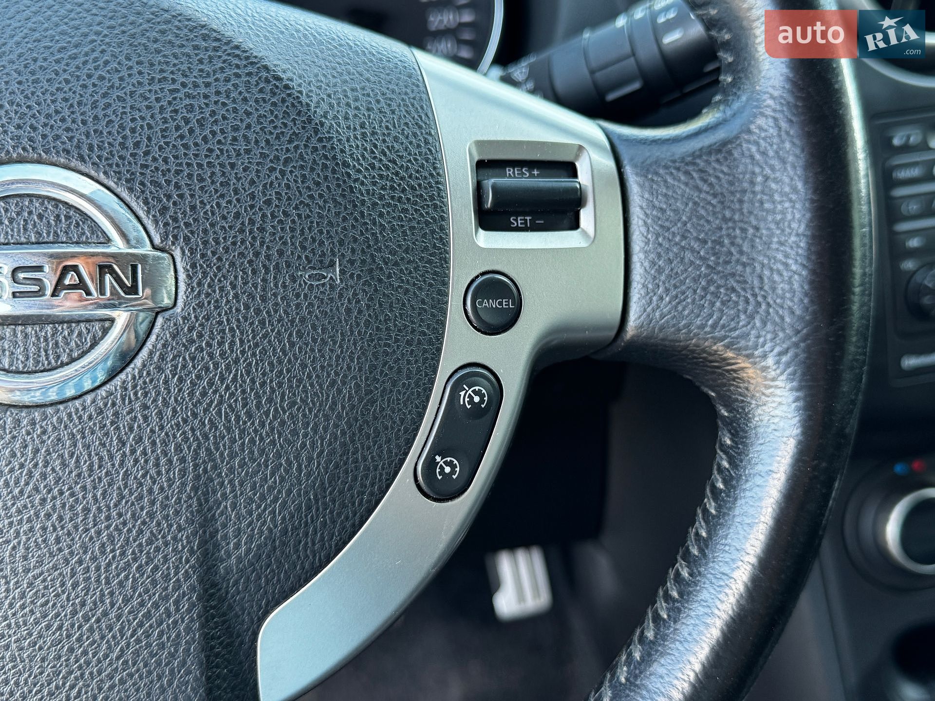 Nissan Qashqai 2012 VIN SJNFENJ10U2464621 фото оголошення 31 з 48