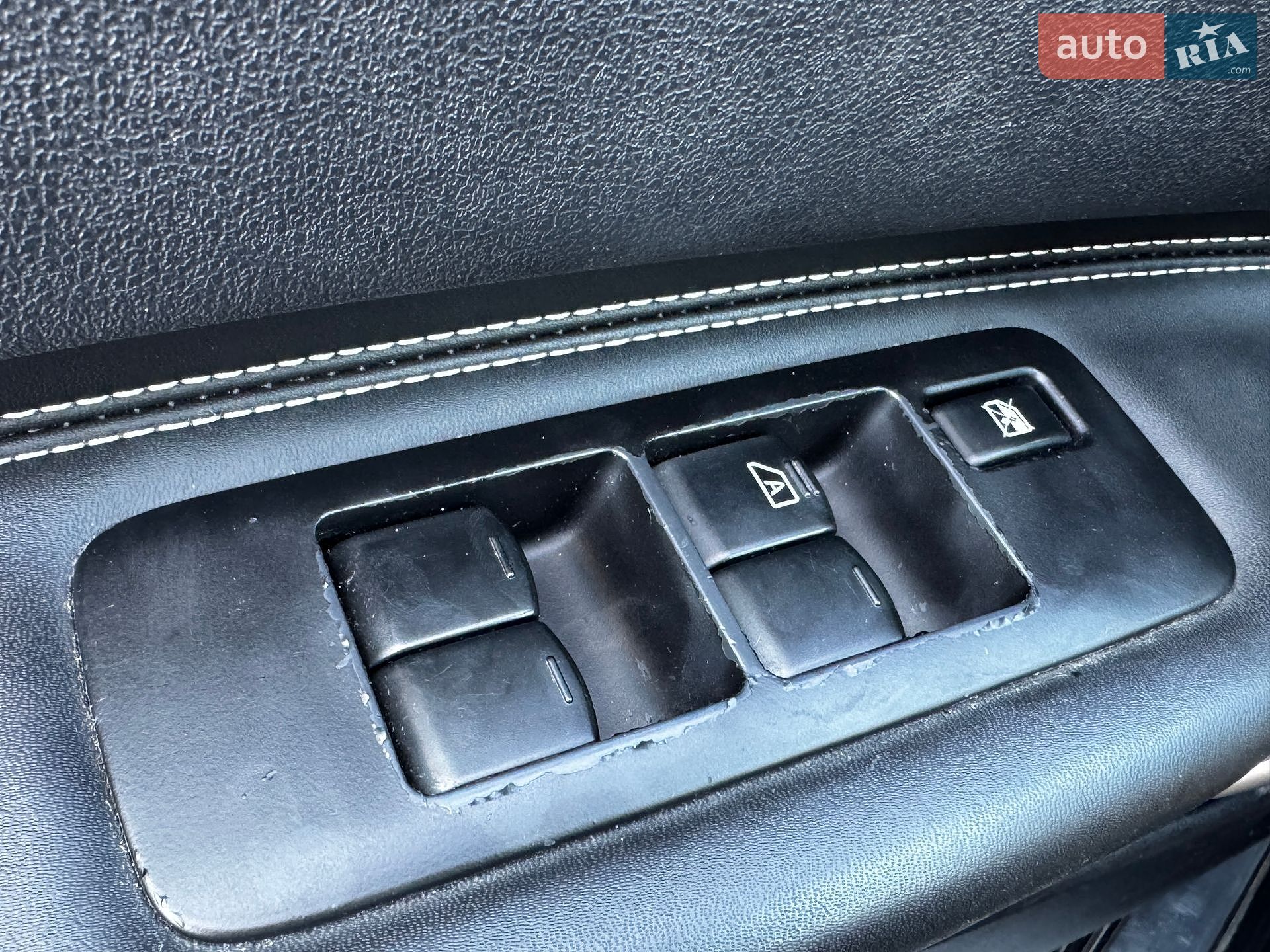 Nissan Qashqai 2012 VIN SJNFENJ10U2464621 фото оголошення 35 з 48