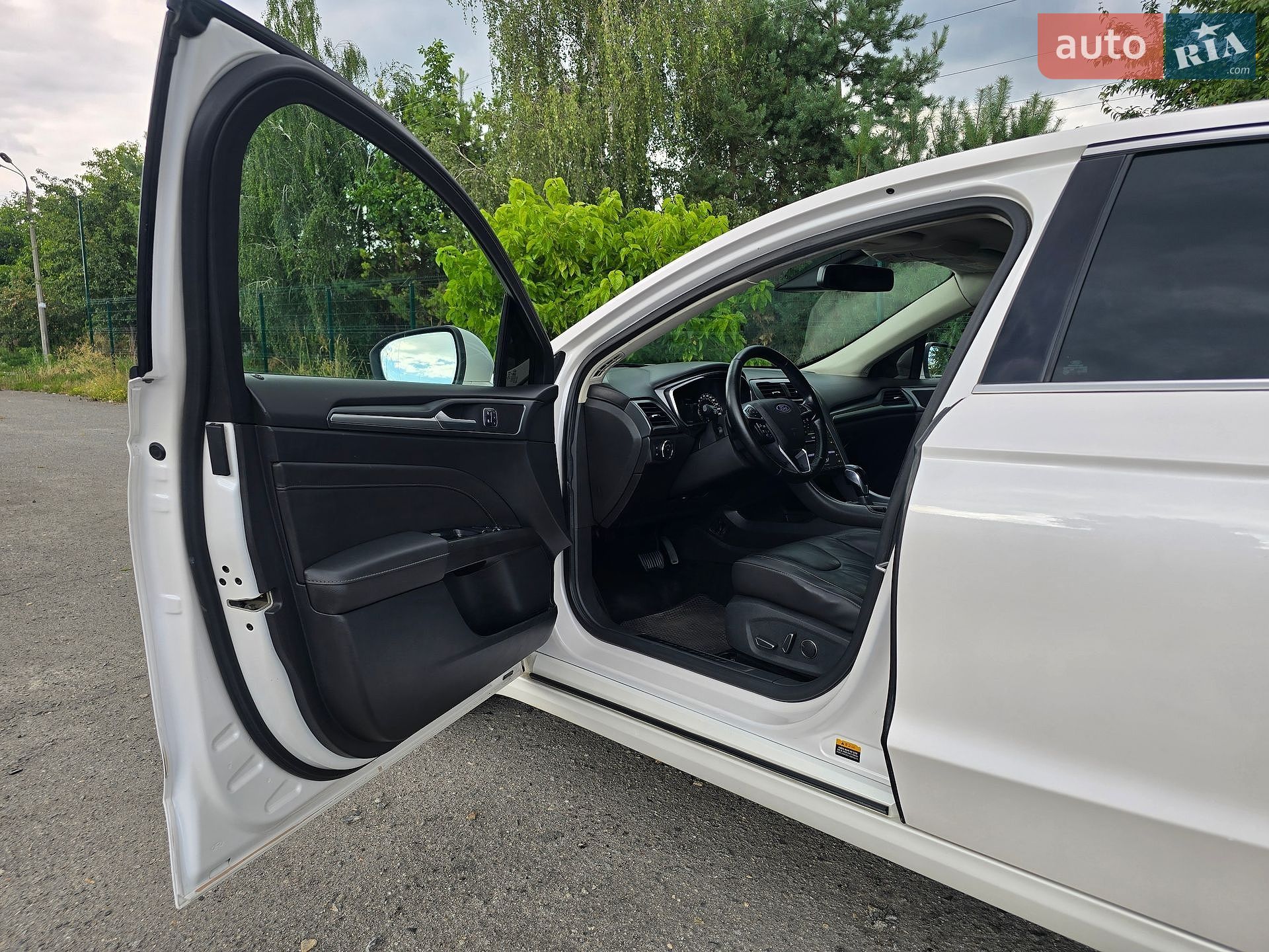 Ford Mondeo 2016 VIN WF0DXXWPCGGB19755 фото оголошення 18 з 68