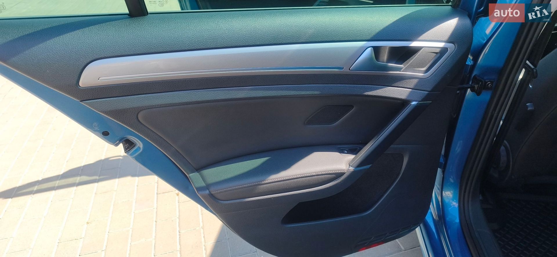 Volkswagen e-Golf 2015 VIN WVWZZZAUZGW900231 фото оголошення 21 з 51