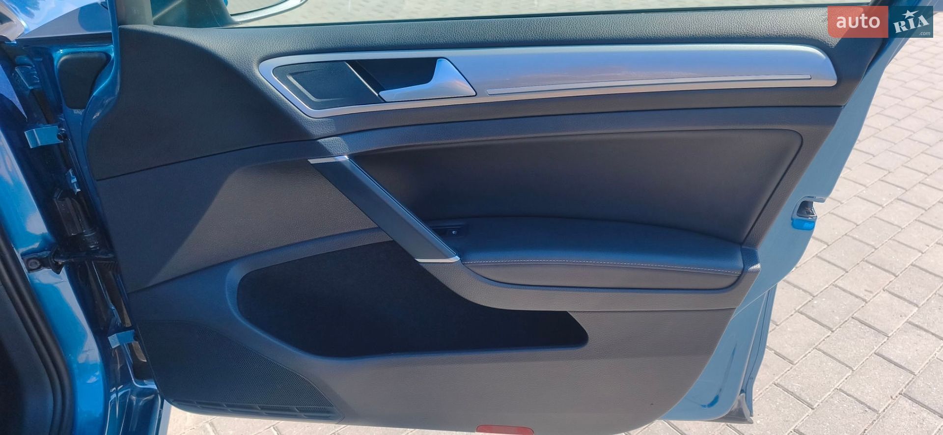Volkswagen e-Golf 2015 VIN WVWZZZAUZGW900231 фото оголошення 29 з 51