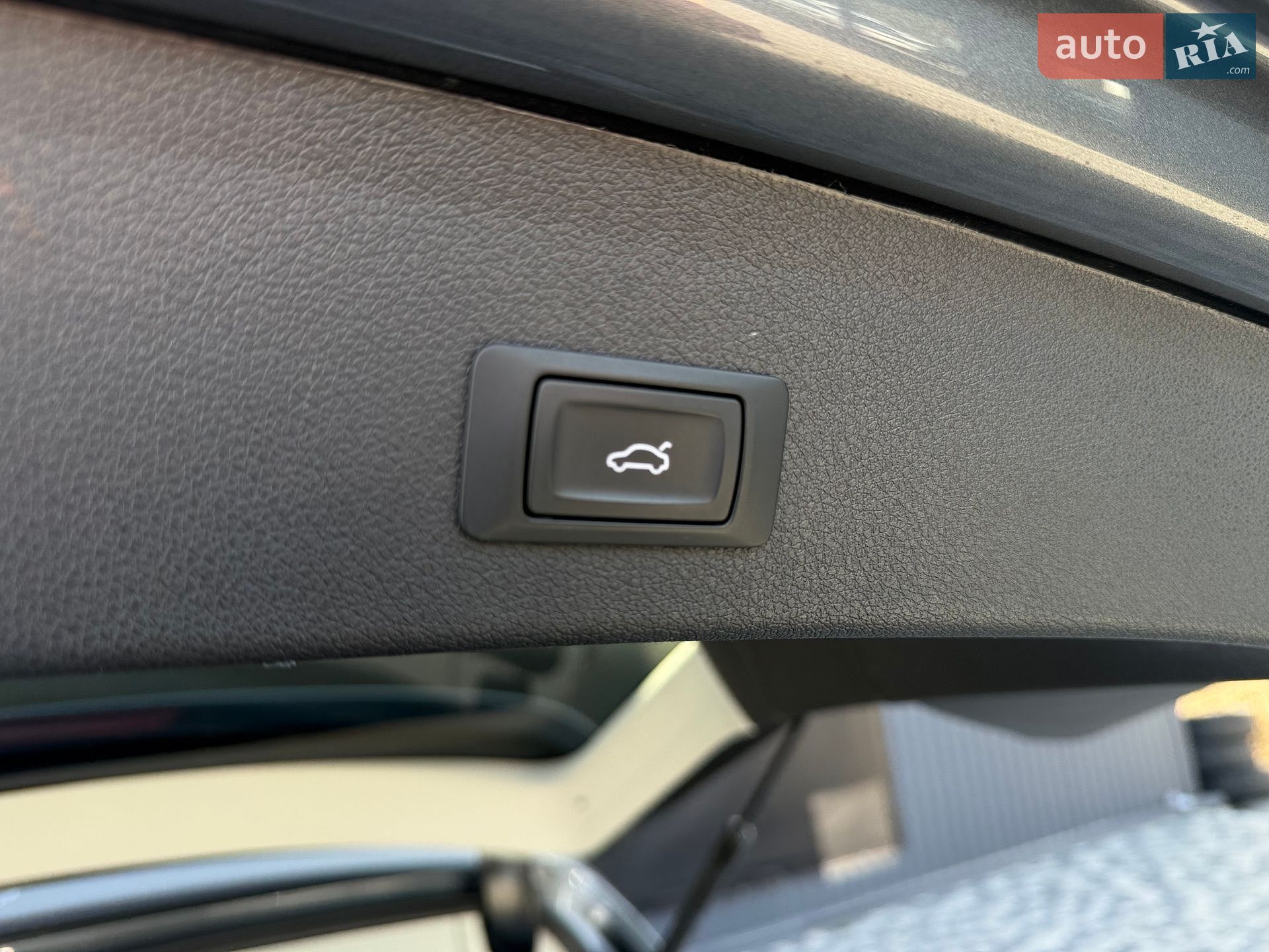 Audi Q5 2015 VIN WA1LFAFP9FA012795 фото оголошення 22 з 56