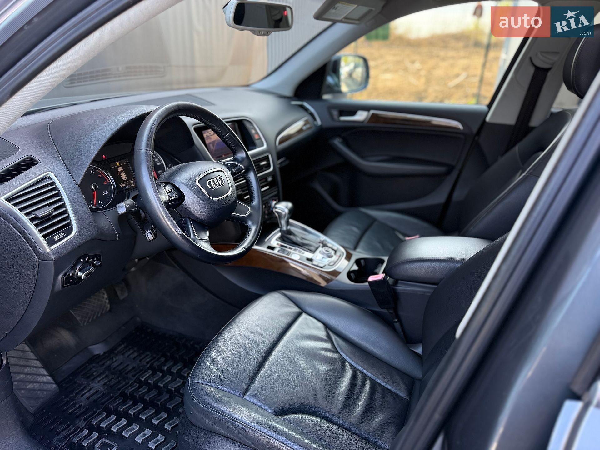 Audi Q5 2015 VIN WA1LFAFP9FA012795 фото оголошення 31 з 56