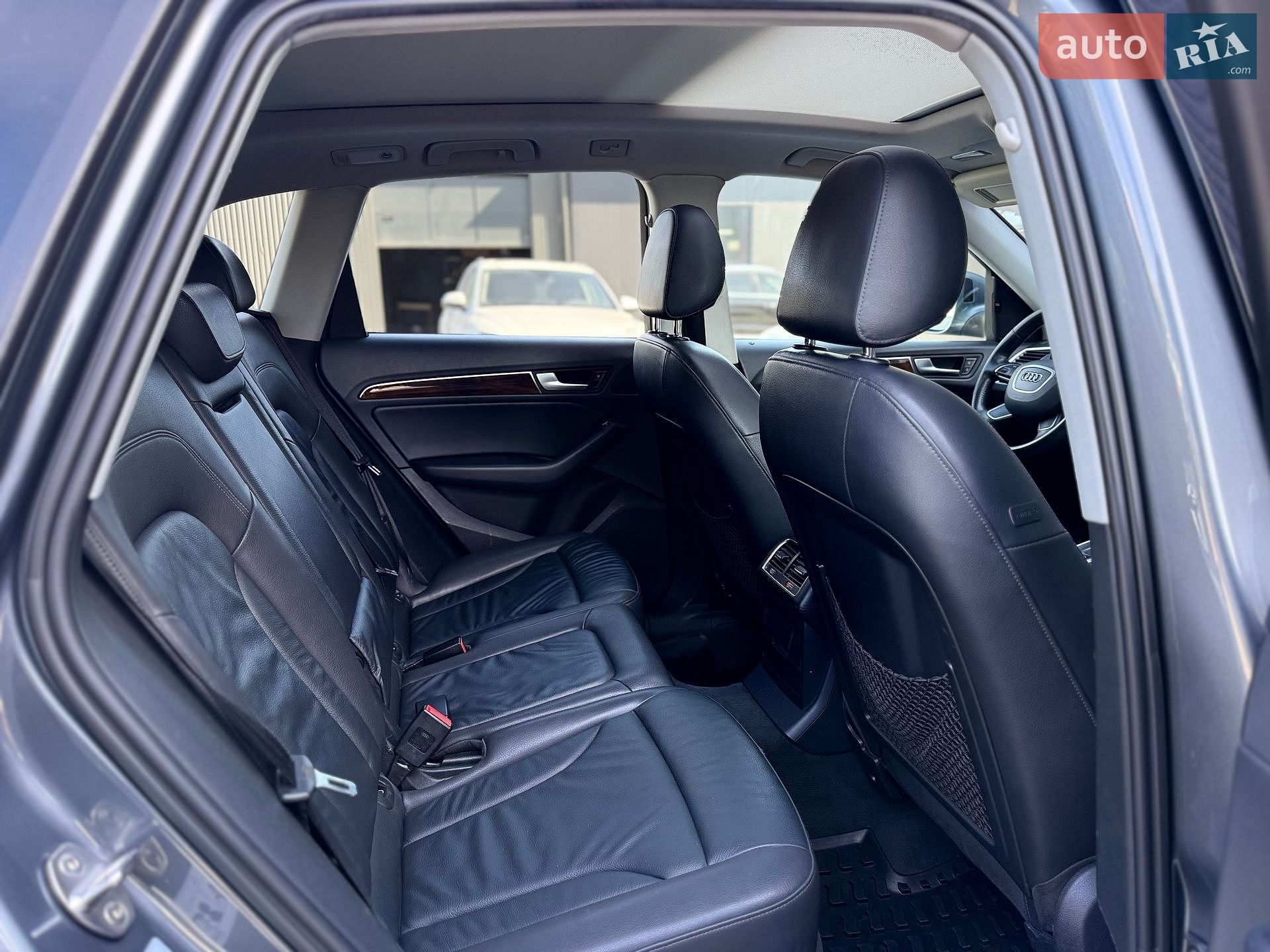 Audi Q5 2015 VIN WA1LFAFP9FA012795 фото оголошення 45 з 56