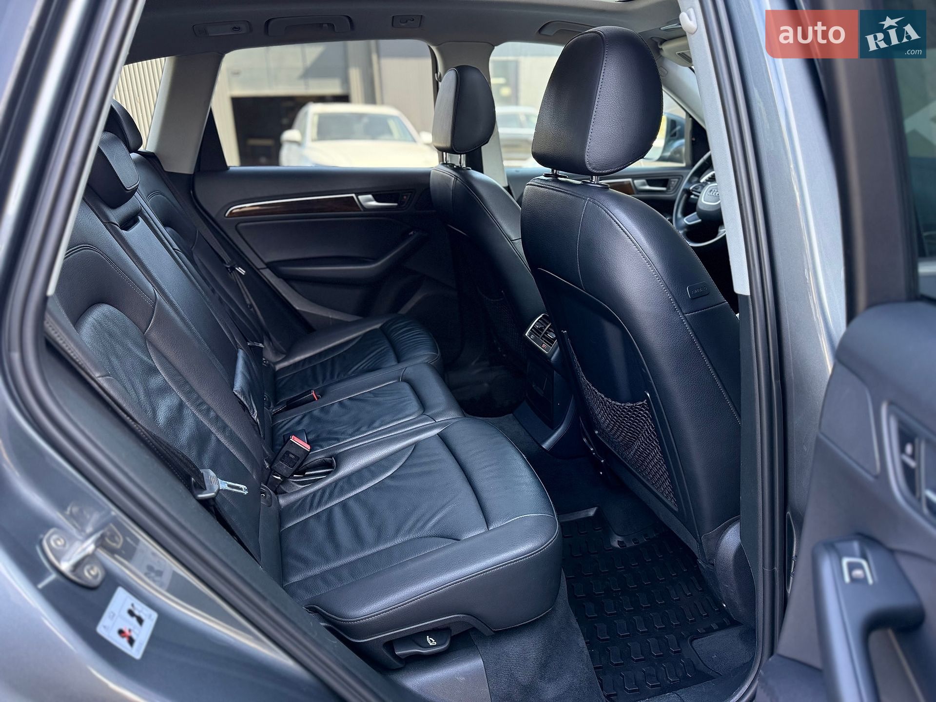 Audi Q5 2015 VIN WA1LFAFP9FA012795 фото оголошення 46 з 56