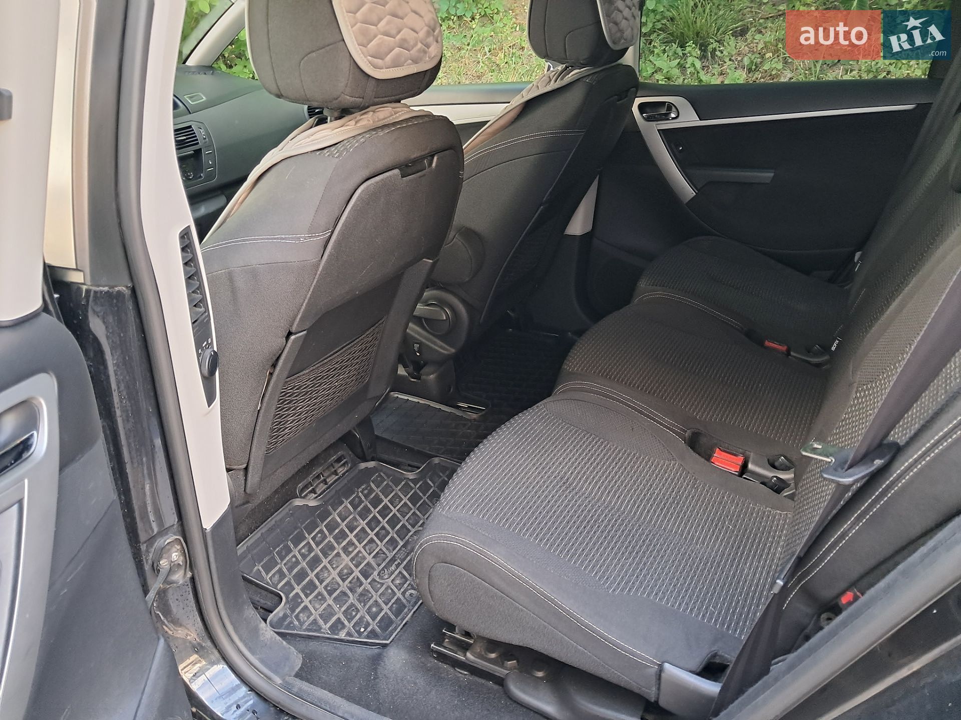 Citroen C4 Picasso 2012 VIN VF7UD9HR8CJ566211 фото оголошення 11 з 15