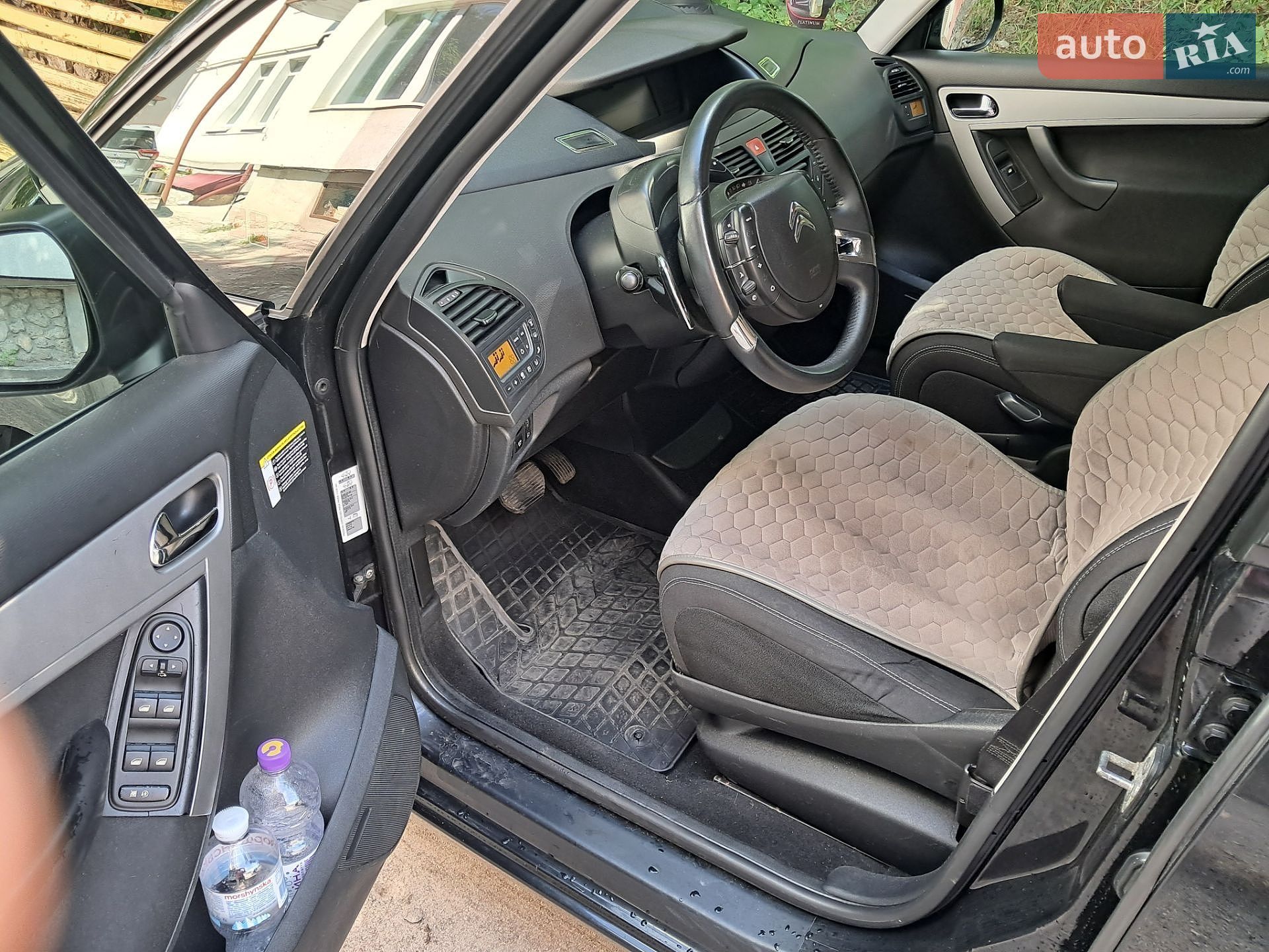 Citroen C4 Picasso 2012 VIN VF7UD9HR8CJ566211 фото оголошення 10 з 15