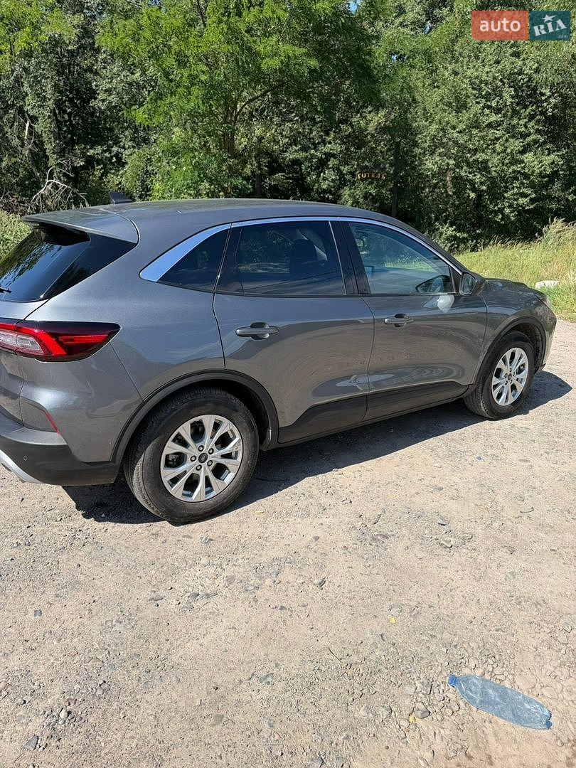 Ford Escape 2024 VIN 1FMCU0GN2RUB35906 фото оголошення 2 з 17