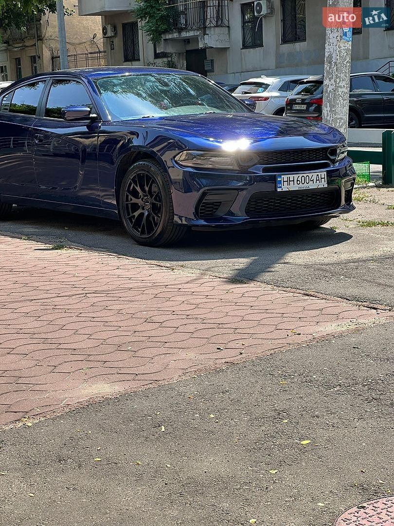 Dodge Charger 2015 VIN 2C3CDXBG5FH799819 фото оголошення 4 з 10