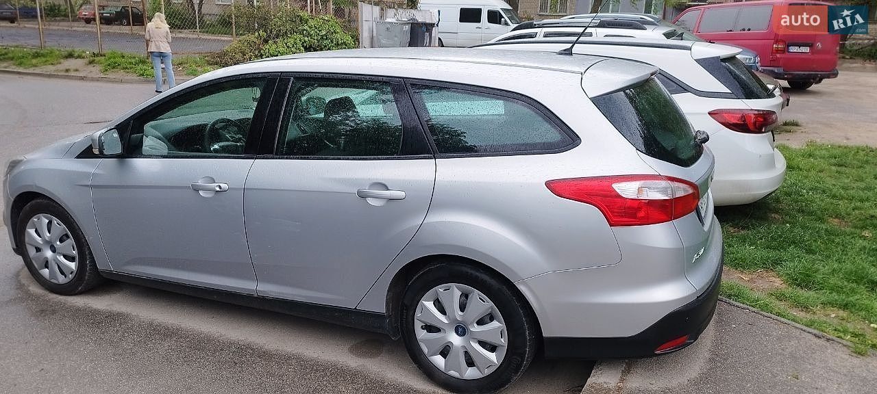 Ford Focus 2013 VIN WF0LXXGCBLDU70416 фото оголошення 4 з 16