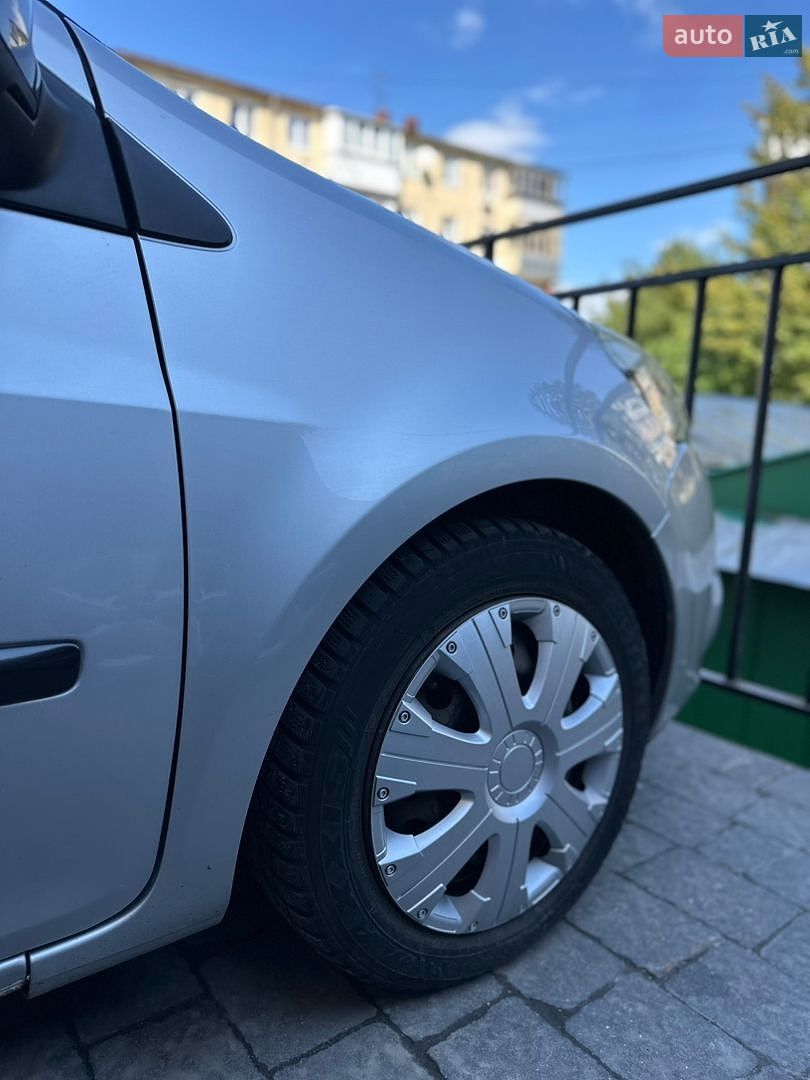 Renault Clio 2011 VIN VF1BR2V4H45147586 фото оголошення 16 з 19