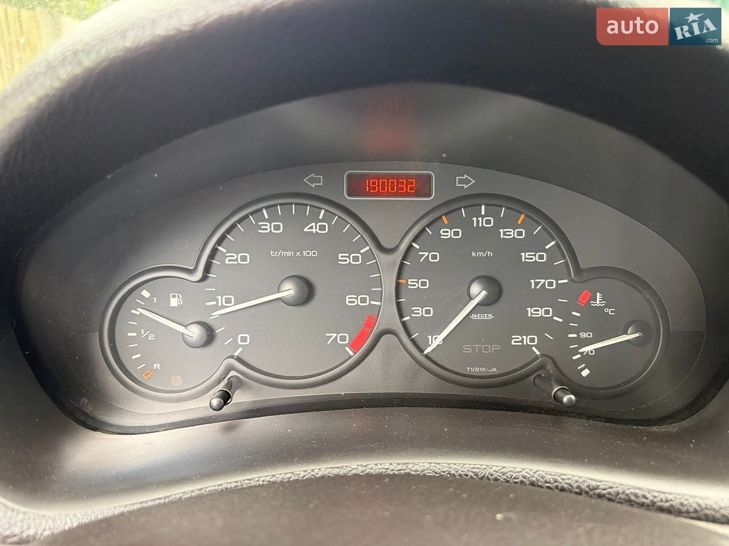 Peugeot 206 2001 VIN VF32AKFWF42035748 фото оголошення 7 з 8