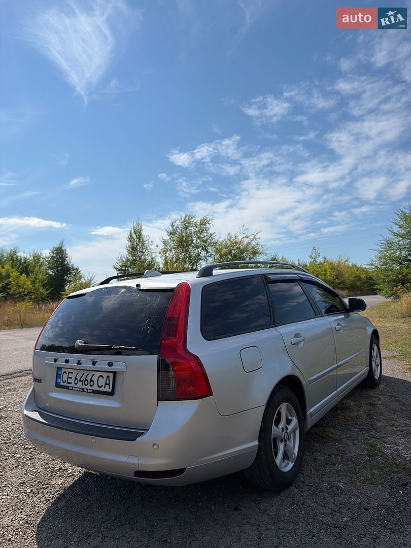Volvo V50 2010 VIN YV1MW84E1B2593488 фото оголошення 3 з 32