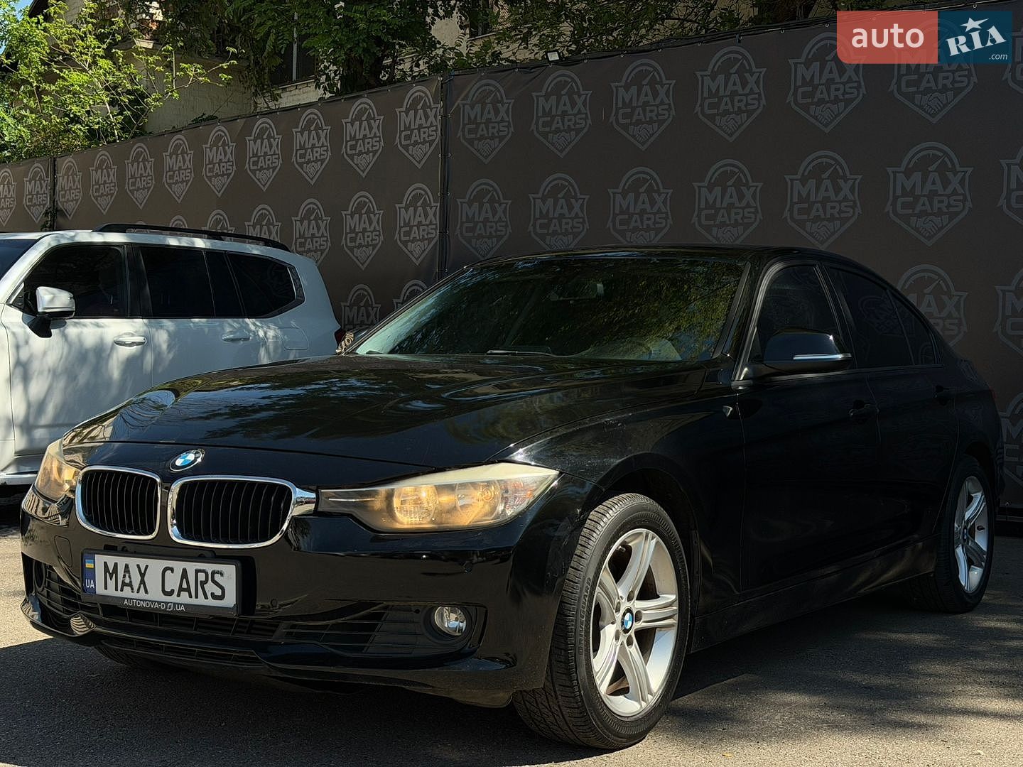 BMW 3 Series 2012 VIN WBA3A5C59DF356980 фото оголошення 2 з 12