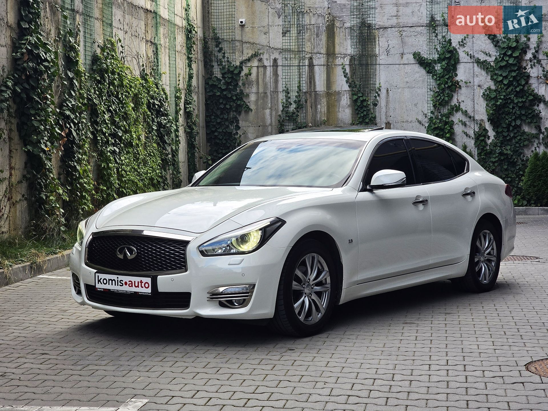 Infiniti Q70 2017 VIN JN1BCAY51U0770351 фото оголошення 5 з 67