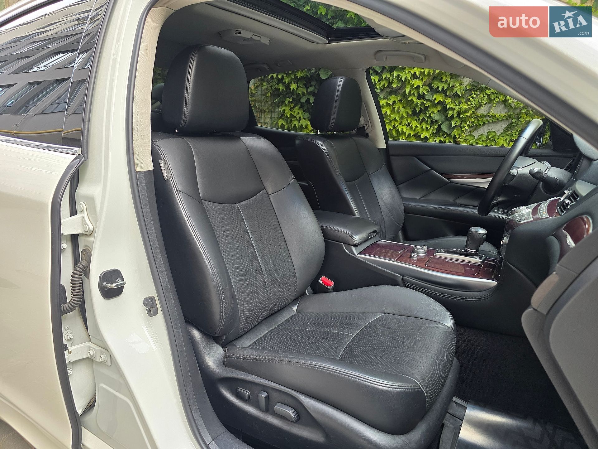Infiniti Q70 2017 VIN JN1BCAY51U0770351 фото оголошення 54 з 67