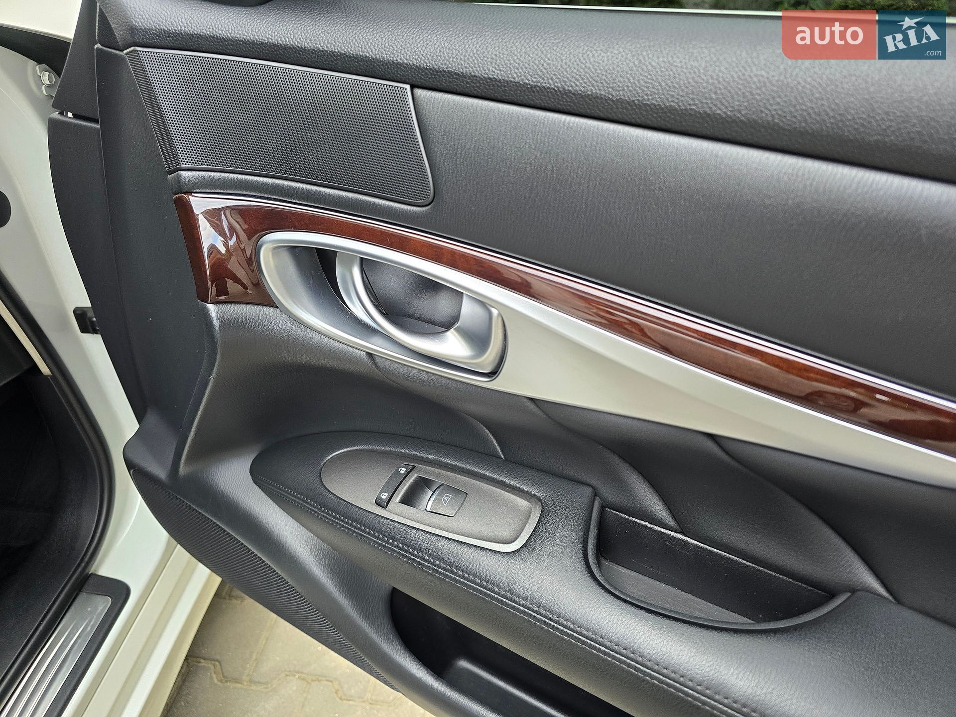 Infiniti Q70 2017 VIN JN1BCAY51U0770351 фото оголошення 51 з 67