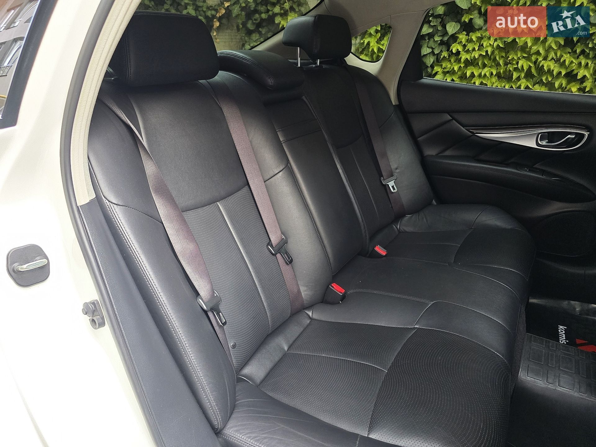 Infiniti Q70 2017 VIN JN1BCAY51U0770351 фото оголошення 60 з 67