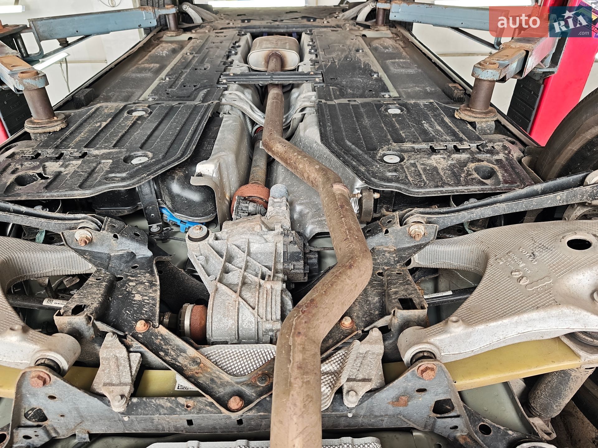 Volvo XC60 2019 VIN YV4102RK7L1421763 фото оголошення 5 з 63