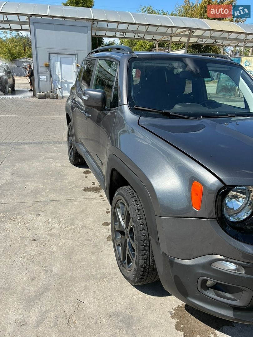 Jeep Renegade 2018 VIN ZACCJBBB0JPH50112 фото оголошення 30 з 43