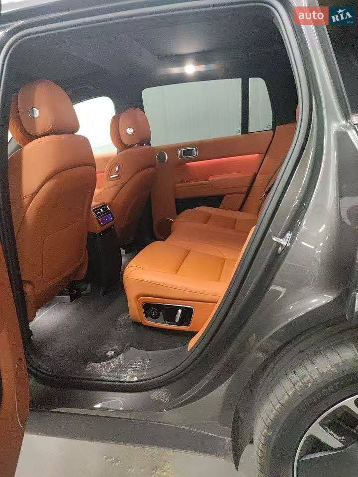 Li Auto L7 2025 VIN HLX33B122S1734677 фото оголошення 4 з 5